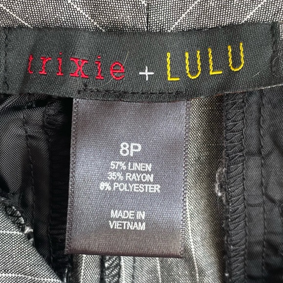 Trixie + LuLu Modern Gray Pinstriped Pants | Size 8P - Picture 5 of 10